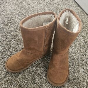 Girls size 13 harper canyon suede boots